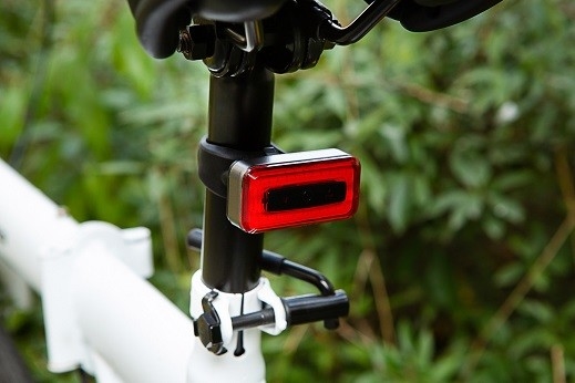 Đèn hậu xe đạp thông minh 580mAh COB RoHS LED Đèn hậu xe đạp không thấm nước